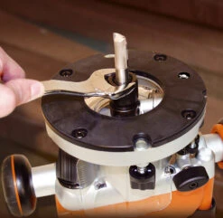 Défonceuse Triton JOF001 1010W -SILVERLINE Ventes Defonceuse Triton JOF001 1010W 925837 4