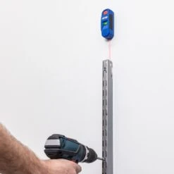 Détecteur Pour Montants En Bois Et En Métal Kreg KMM1000LZ -SILVERLINE Ventes Detecteur pour montants en bois et en metal Kreg KMM1000LZ KMM1000LZ 5