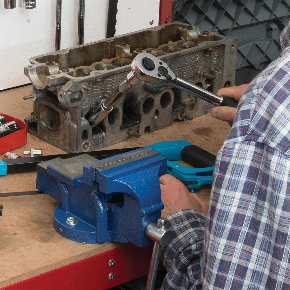 Silverline Etau De Serrage 4,5 Kg - Capacité 120 Mm 3 Silverline Etau De Serrage 4,5 Kg - Capacité 120 Mm