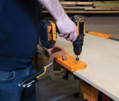 Triton Gabarit De Perçage Pour Trous De Taquets D'étagères Diamètre 6,35 Mm 12 Triton Gabarit De Perçage Pour Trous De Taquets D'étagères Diamètre 6,35 Mm -SILVERLINE Ventes Gabarit de percage pour trous de taquets d etageres diam 3