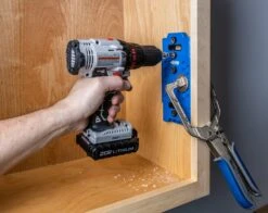 Gabarit De Perçage Pour Trous De Taquets D'étagères Pas 32 Mm - Shelf Pin Jig Kreg KMA3232 -SILVERLINE Ventes Gabarit de percage pour trous de taquets d etageres pas 1 1