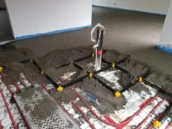 Grille De Nivelage Staenis Pour Chape Et Dalle 20 M² : 160 Barres Et 100 Pieds 24 Grille De Nivelage Staenis Pour Chape Et Dalle 20 M² : 160 Barres Et 100 Pieds -SILVERLINE Ventes Grille de nivelage pour chape et dalle 5 m 40 barres et 1