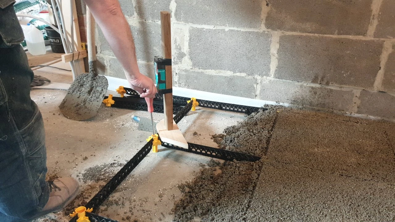 Grille De Nivelage Staenis Pour Chape Et Dalle 20 M² : 160 Barres Et 100 Pieds 10 Grille De Nivelage Staenis Pour Chape Et Dalle 20 M² : 160 Barres Et 100 Pieds – Image 8