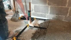 Grille De Nivelage Staenis Pour Chape Et Dalle Béton 5 M² : 40 Barres Et 25 Pieds -SILVERLINE Ventes Grille de nivelage pour chape et dalle 5 m 40 barres et 31