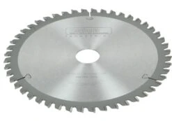 Lame De Scie à Onglet 210 X 30 Mm 48 Dents - Qualité Industrielle -SILVERLINE Ventes Lame de scie 210 mm a angle negatif