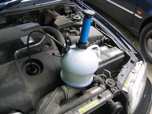 Silverline Pompe Manuelle De Vidange Huile, Fluides Et Eau, 4 Litres 4 Silverline Pompe Manuelle De Vidange Huile, Fluides Et Eau, 4 Litres – Image 2