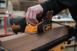 Rabot électrique Compact 60 Mm Triton TMNPL 450 W -SILVERLINE Ventes Rabot electrique compact 60 mm Triton TMNPL 450 W 516283 10