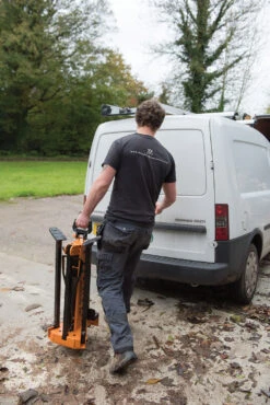 Étau Tréteau De Serrage Portable SuperJaws XXL Triton SJA100XL -SILVERLINE Ventes etau treteau de serrage portable SuperJaws XXL Triton SJ 7